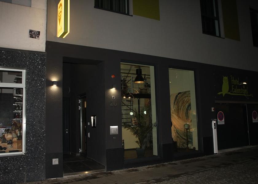 Thuringia Jena Front of property - evening/night