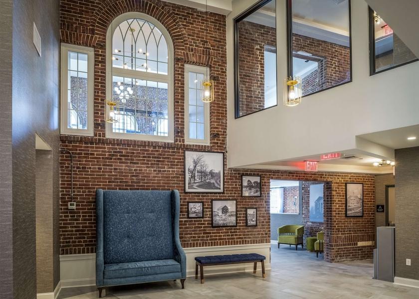 Indiana Huntington Lobby