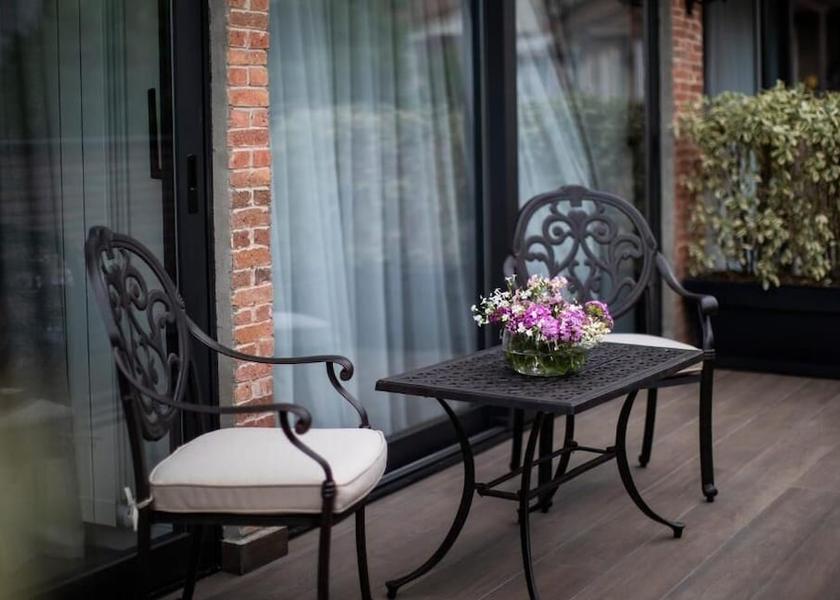  Tbilisi Terrace/patio
