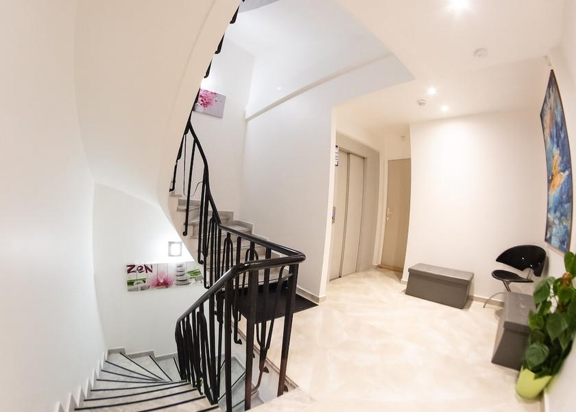 Grand Est Reims Living area