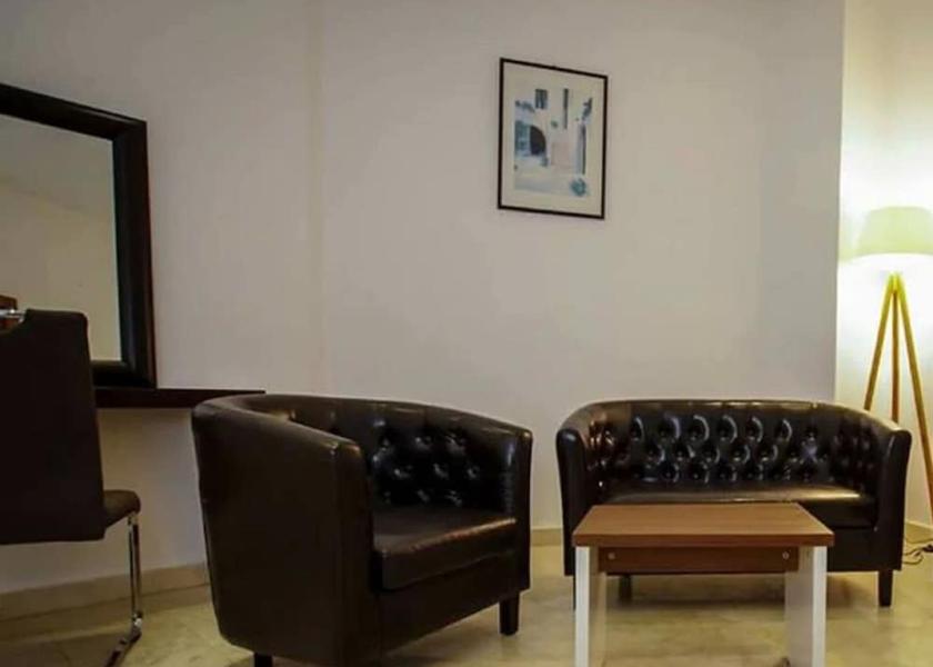  Oran Lobby