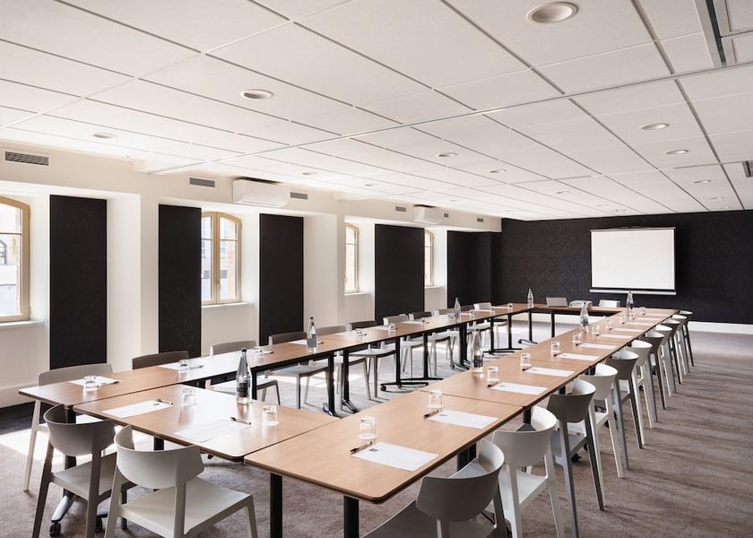 Brittany Perros-Guirec Meeting Room
