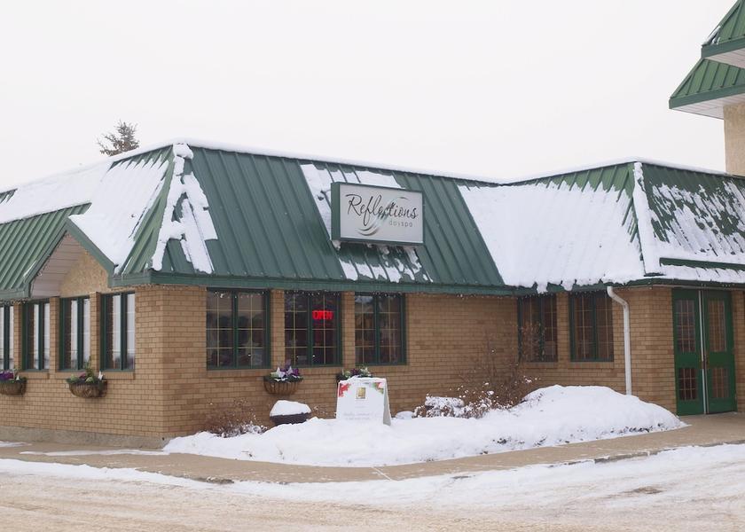 Alberta Lacombe Exterior Detail