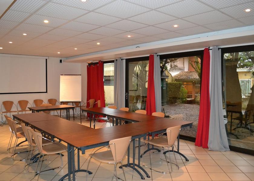 Nouvelle-Aquitaine Gradignan Meeting Room