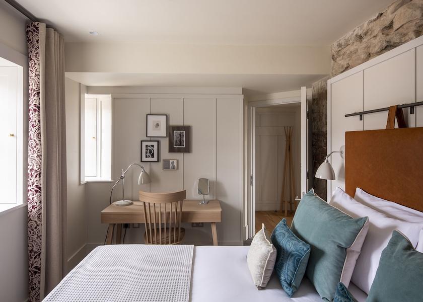 Scotland Edinburgh Room