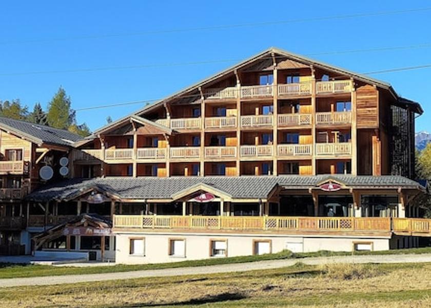 Auvergne-Rhone-Alpes Les Deux Alpes Facade