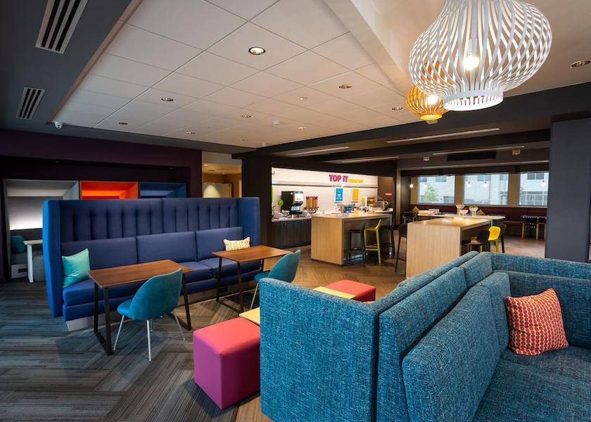 Texas Pflugerville Lobby