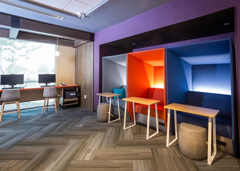 Texas Pflugerville Business center