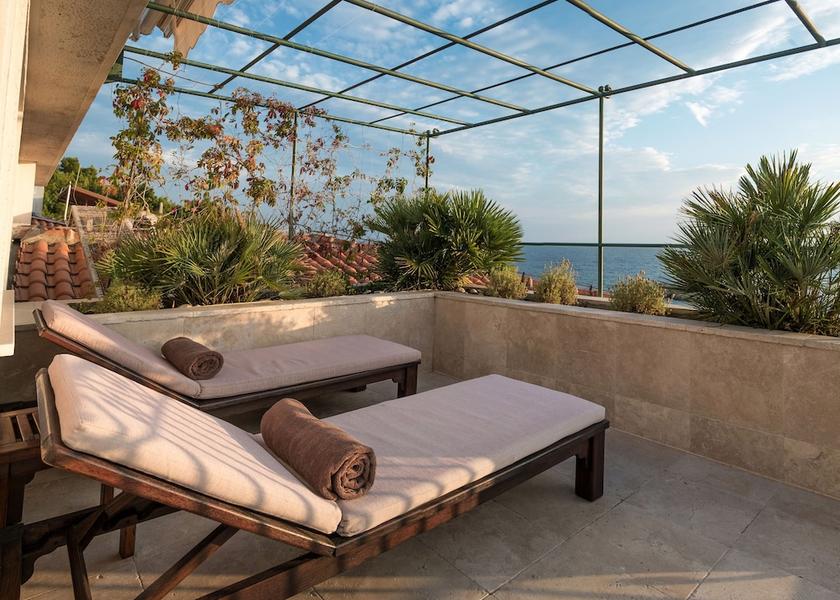  Sveti Stefan Terrace