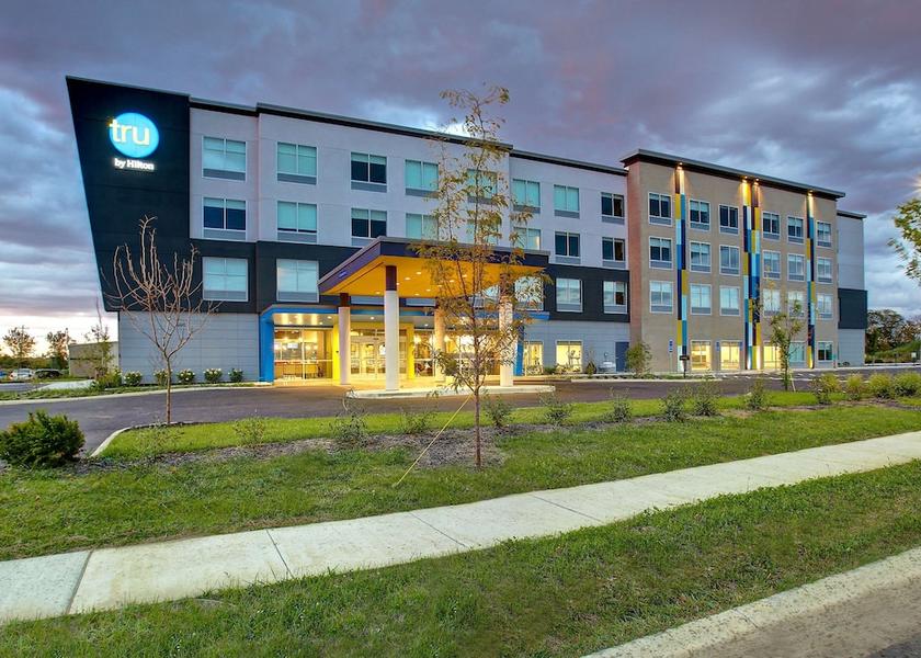 Louisiana Monroe Exterior Detail