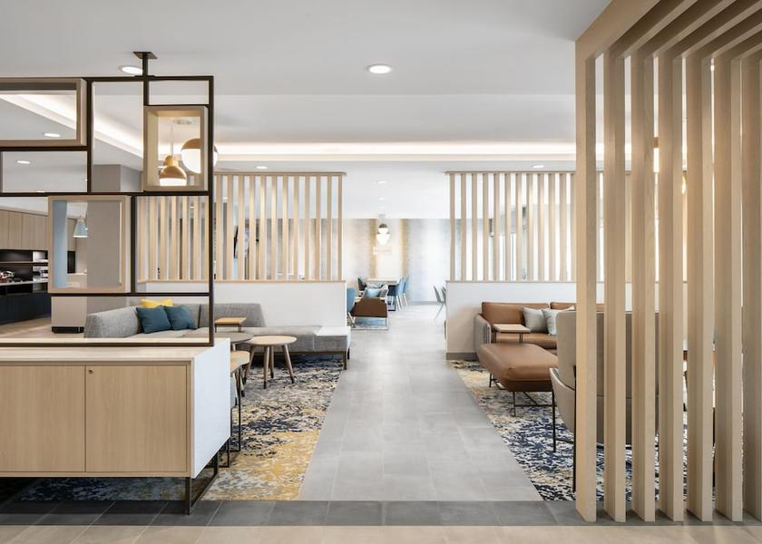 Wisconsin Oshkosh Lobby
