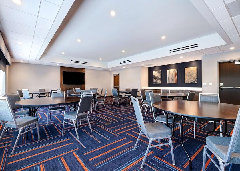  Crown Point Meeting Room