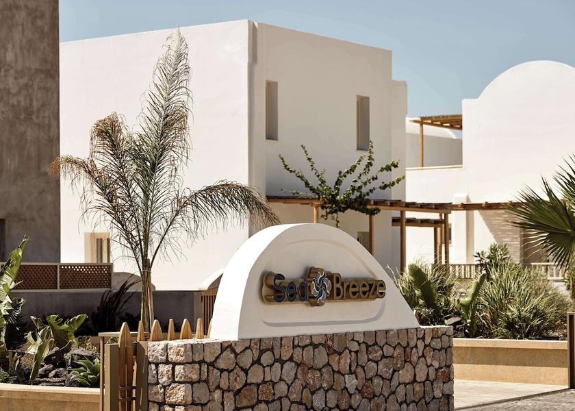  Santorini Exterior Detail