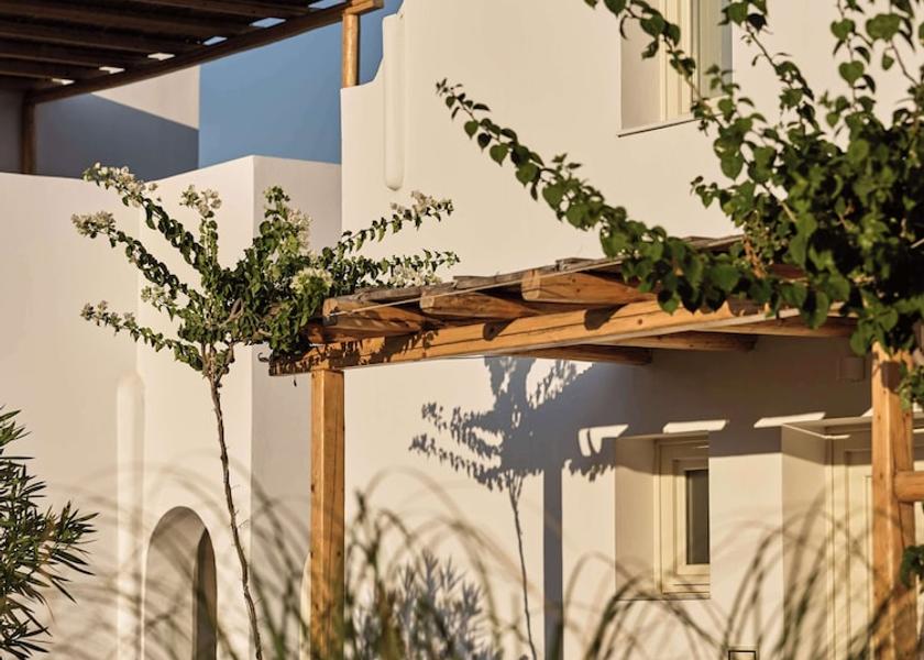  Santorini Exterior Detail