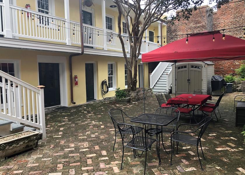 Louisiana New Orleans Courtyard