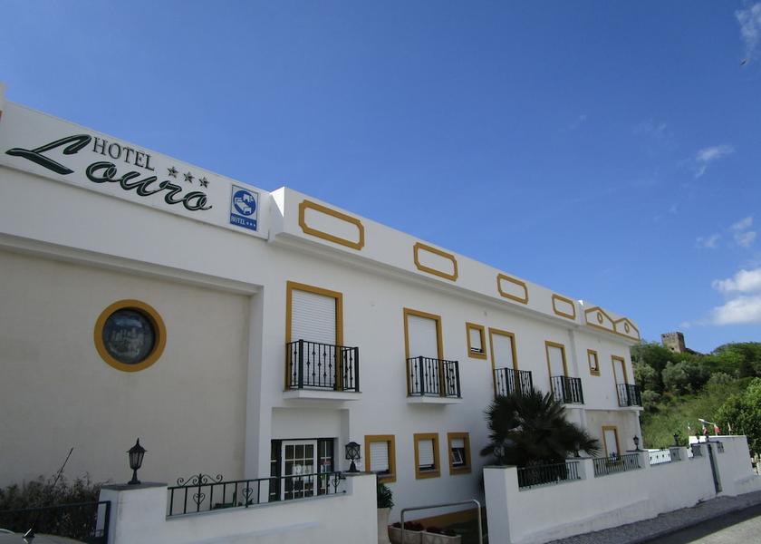 Leiria Obidos Front of property