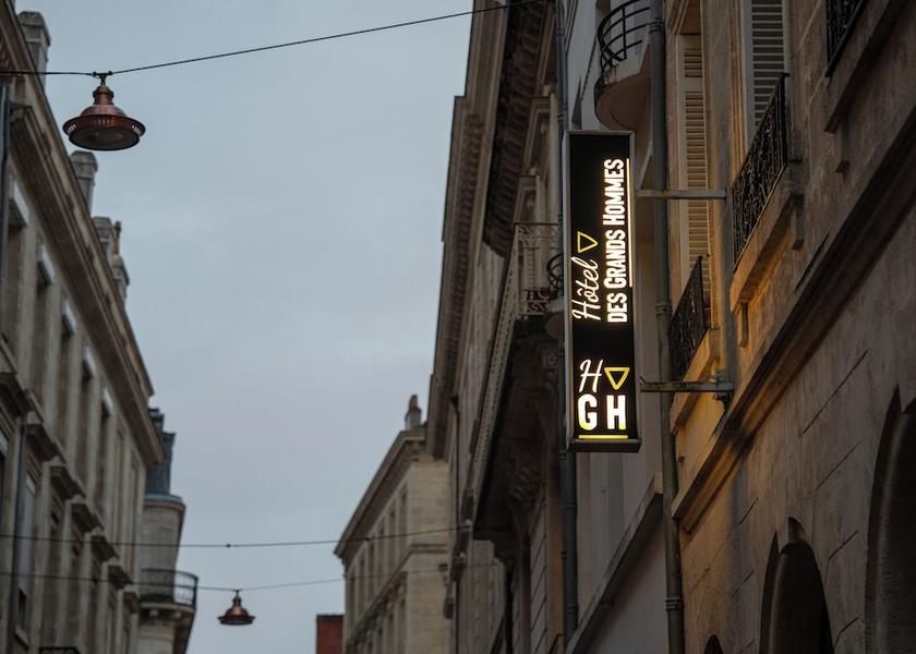 Nouvelle-Aquitaine Bordeaux Facade