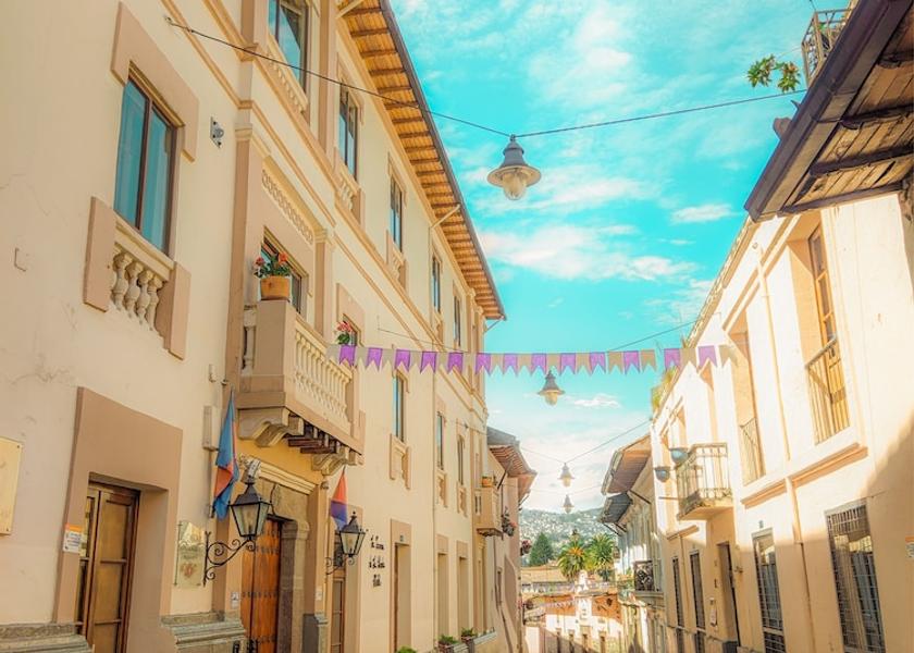  Quito Facade