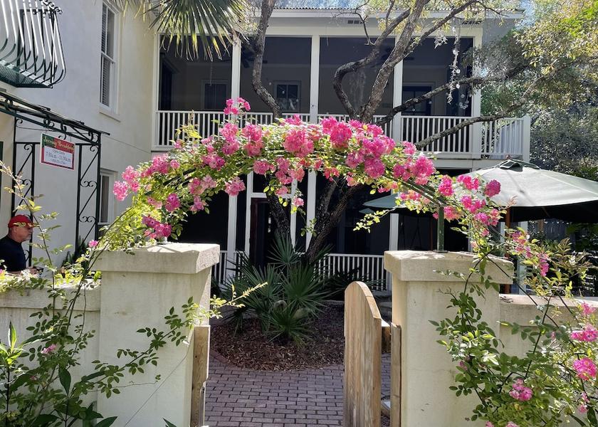 Florida Santa Rosa Beach Property Grounds