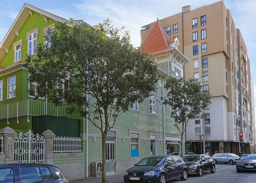 Porto Matosinhos Front of property