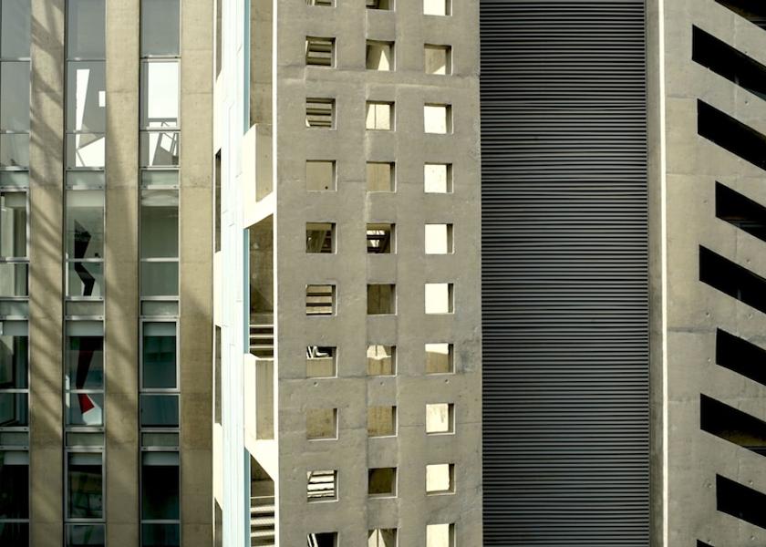  Sin El Fil Exterior Detail