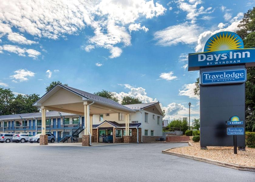 West Virginia Charles Town Primary image