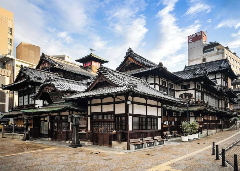 Ehime (prefecture) Matsuyama Exterior Detail