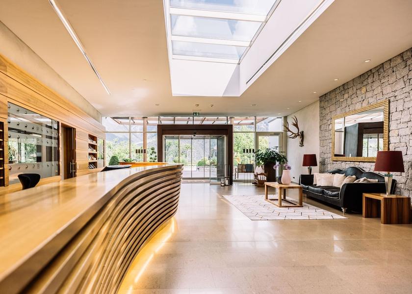 Trentino-Alto Adige Schenna Reception