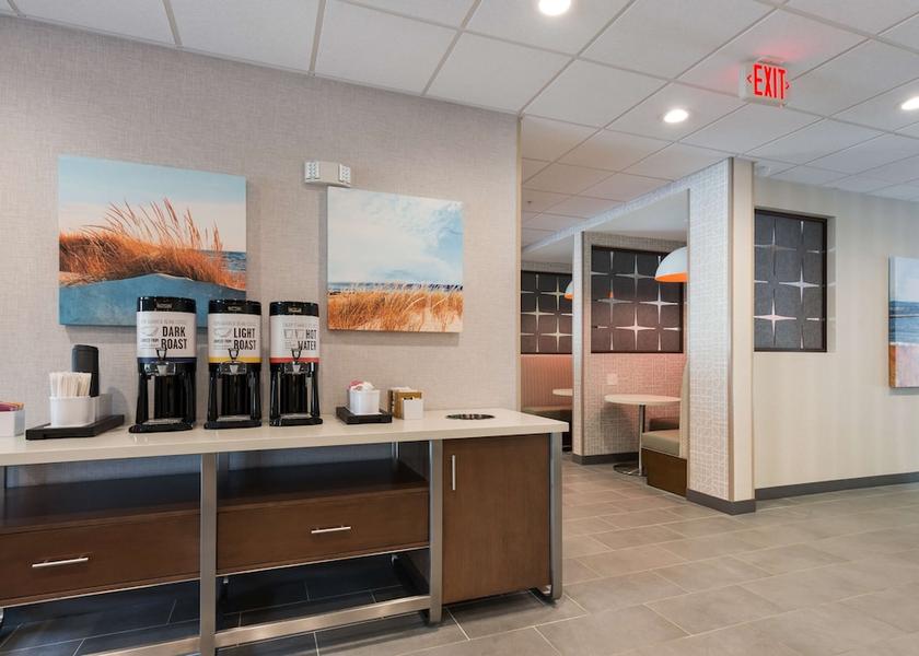 Illinois Niles Lobby