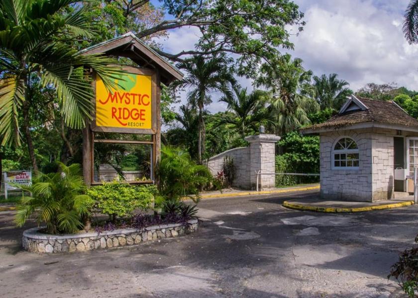 Saint James Ocho Rios Exterior Detail