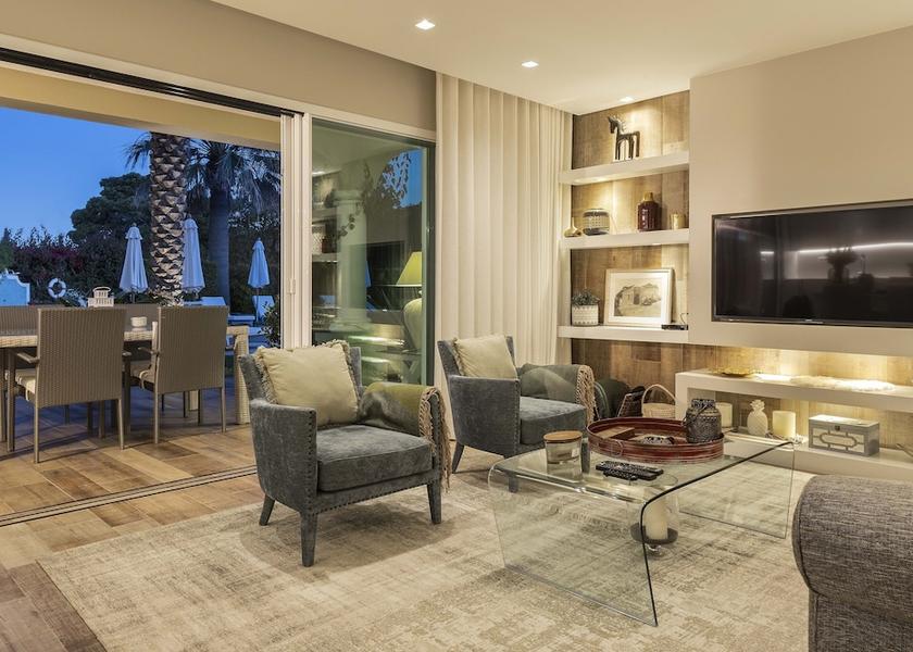 Faro Albufeira Living Area