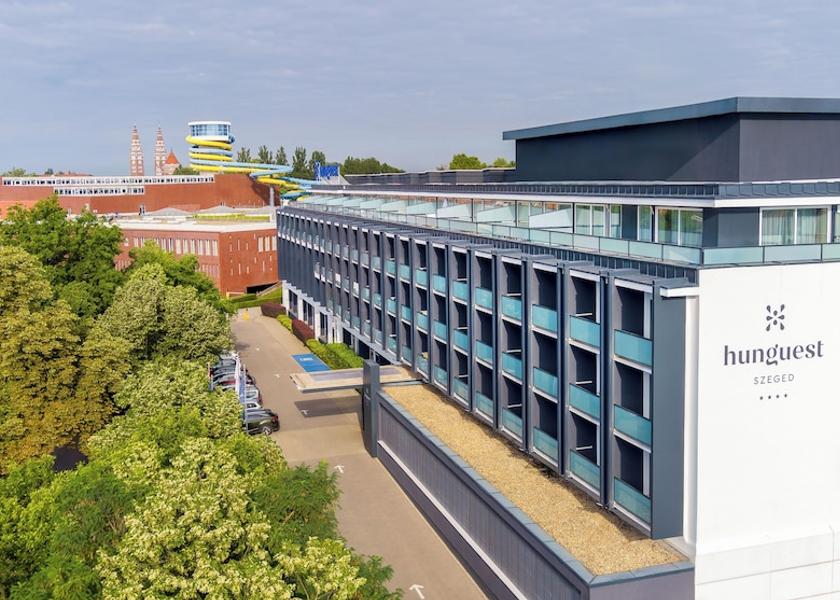  Szeged Facade