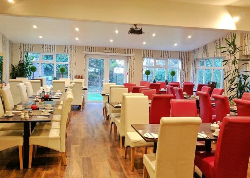 England Bromley Breakfast Area