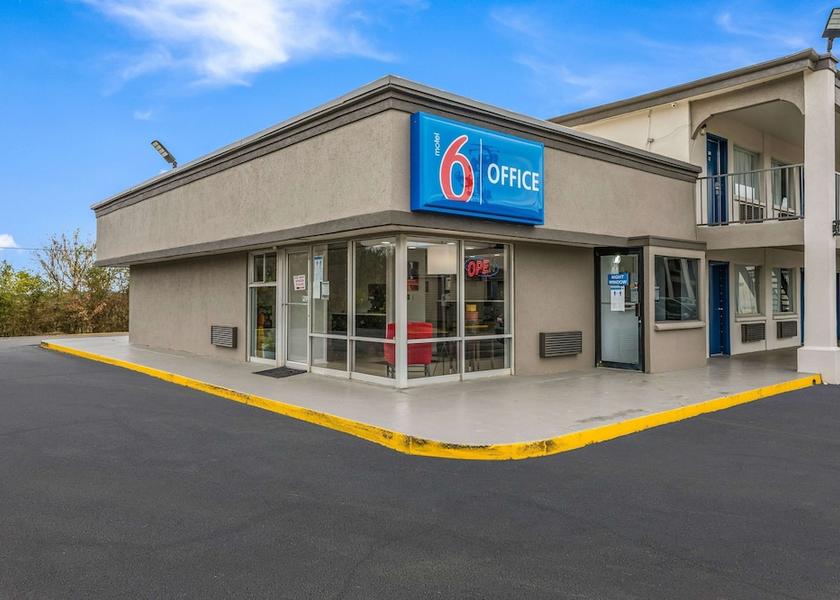 Mississippi Tupelo Exterior Detail