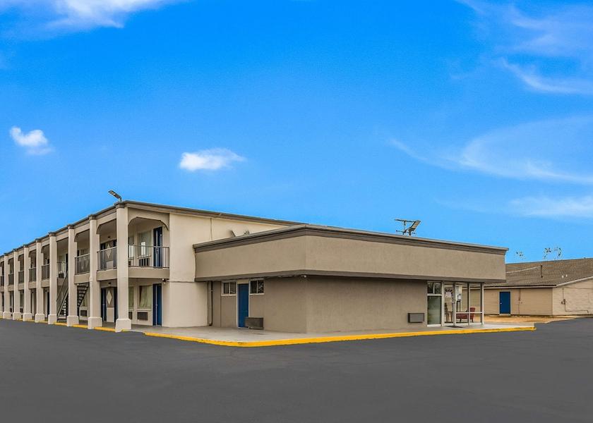 Mississippi Tupelo Exterior Detail