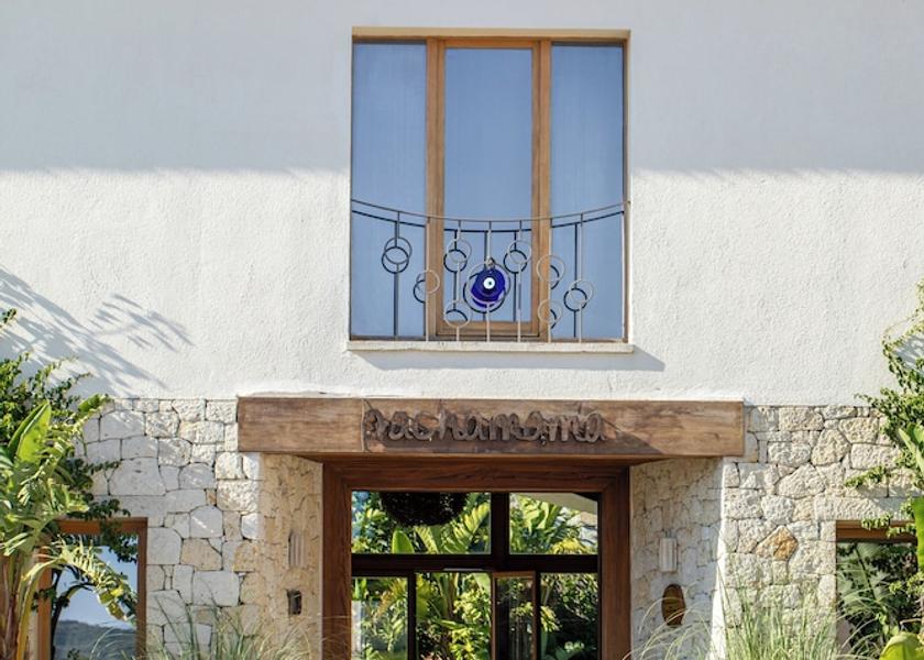 Izmir Çeşme Facade