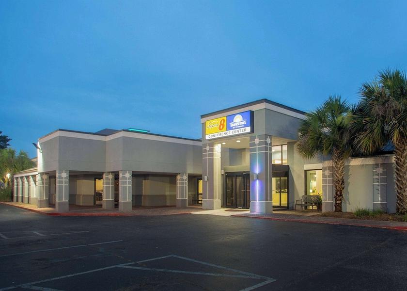 Alabama Mobile Exterior Detail