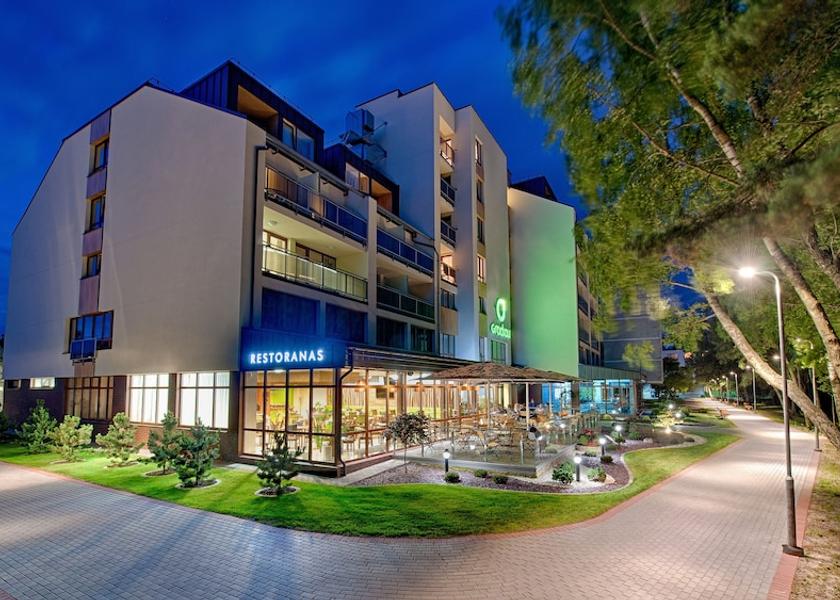  Palanga Exterior Detail