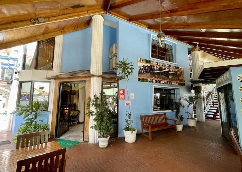  Georgetown Exterior Detail