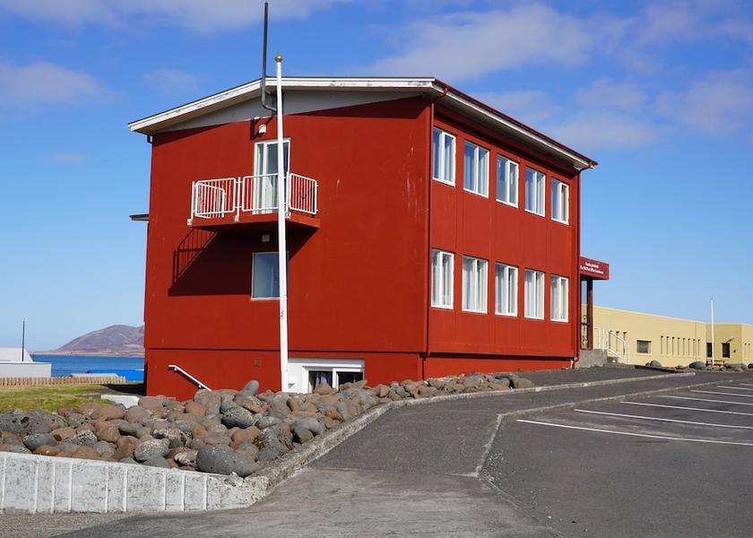 Western Region Grundarfjordur Facade