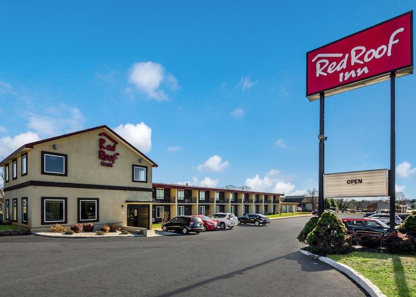 Michigan Madison Heights Exterior Detail