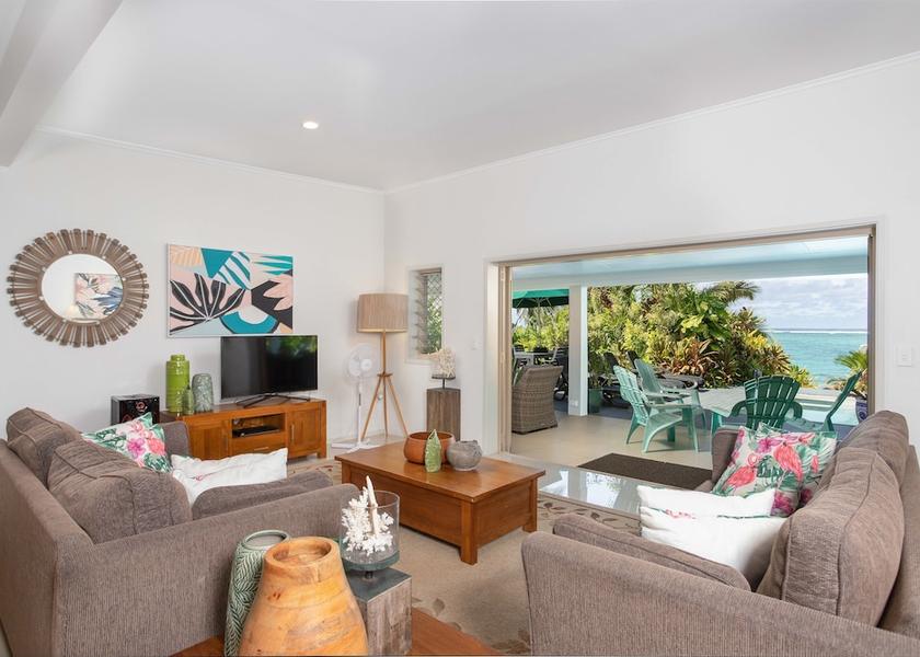  Rarotonga Living Area