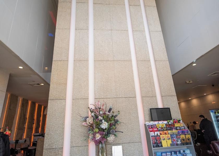 New York Flushing Lobby