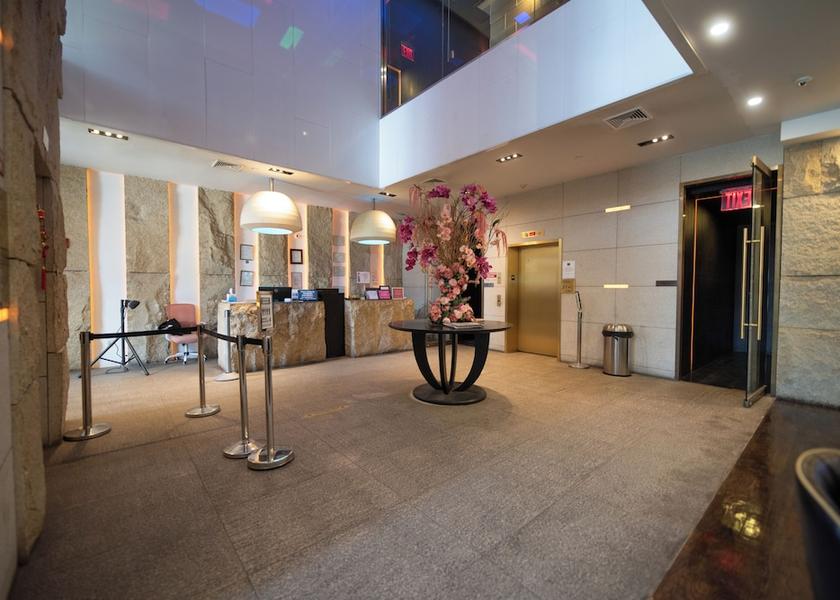 New York Flushing Lobby