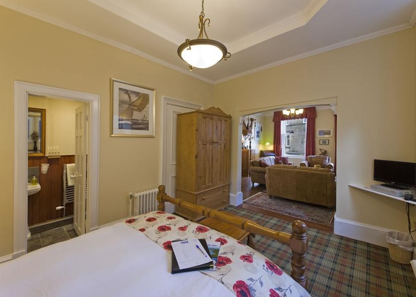 Scotland Tarbert Room