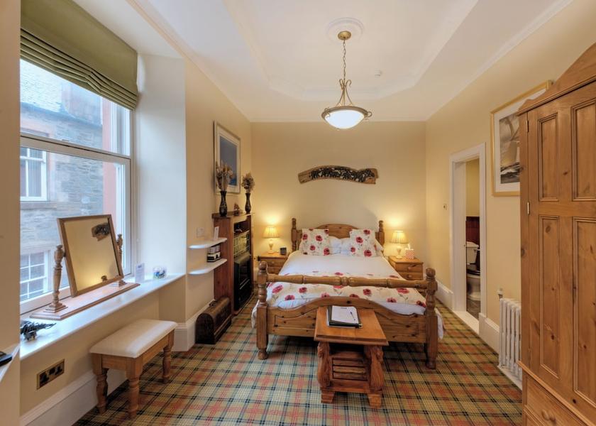 Scotland Tarbert Room
