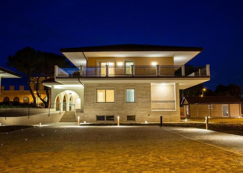 Abruzzo Pescara Exterior Detail