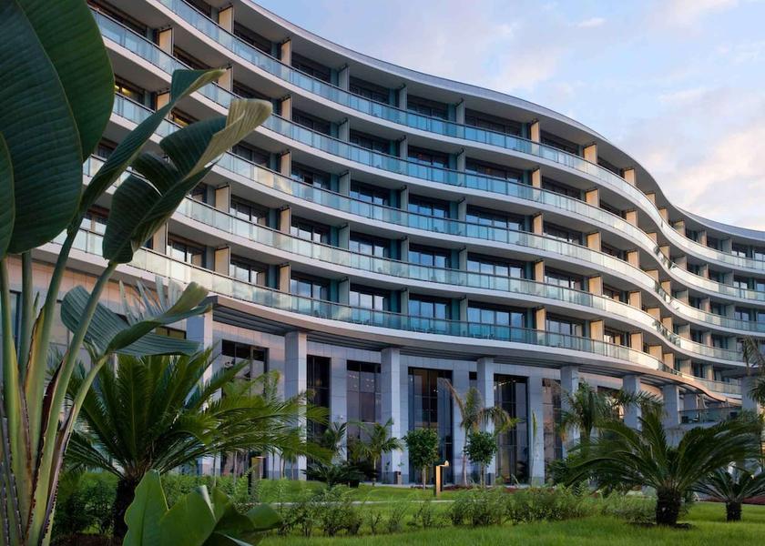  Malabo Exterior Detail