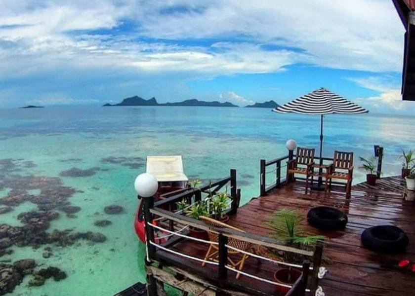 Sabah Semporna Interior Entrance