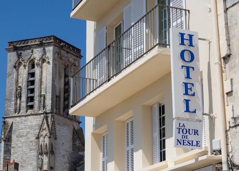 Nouvelle-Aquitaine La Rochelle Front of property